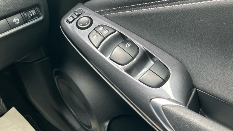 Nissan Juke 1.0 DiG-T 114 Tekna 5dr DCT Petrol Hatchback